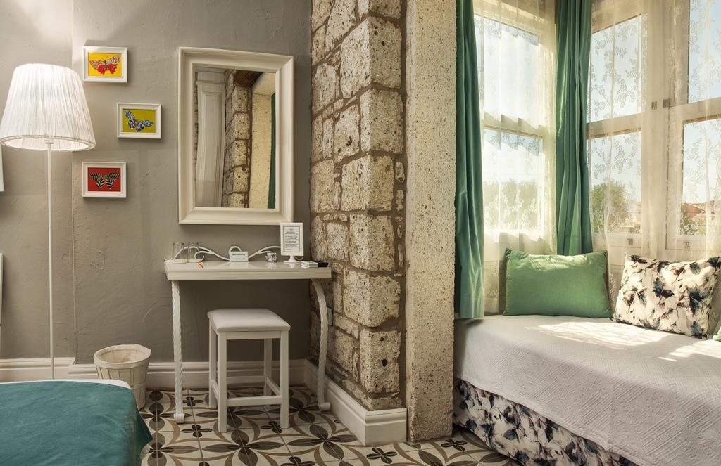 Vodina Hotel Алачати Экстерьер фото