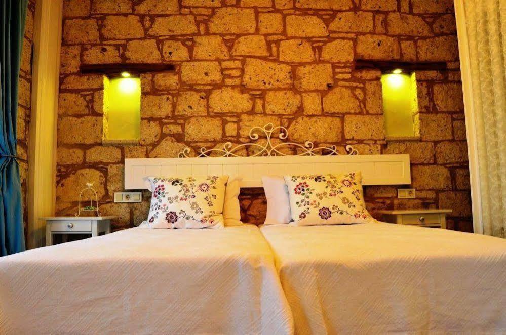 Vodina Hotel Алачати Экстерьер фото
